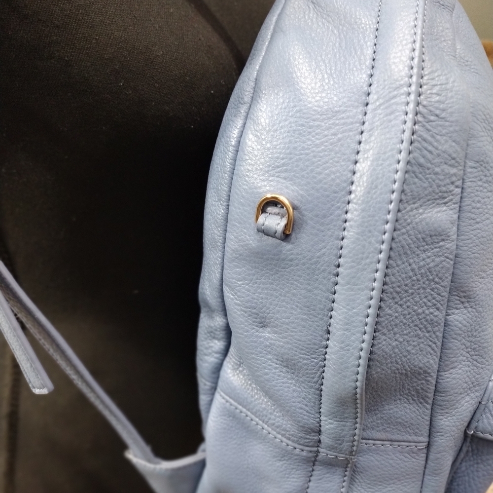 Authentic Tory Burch - Picture 3 of 6